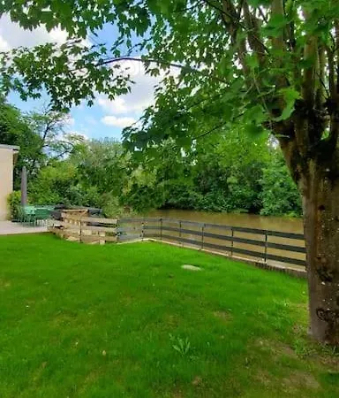 River House With 3 Bedrooms וילה *