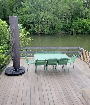 וילה River House With 3 Bedrooms *